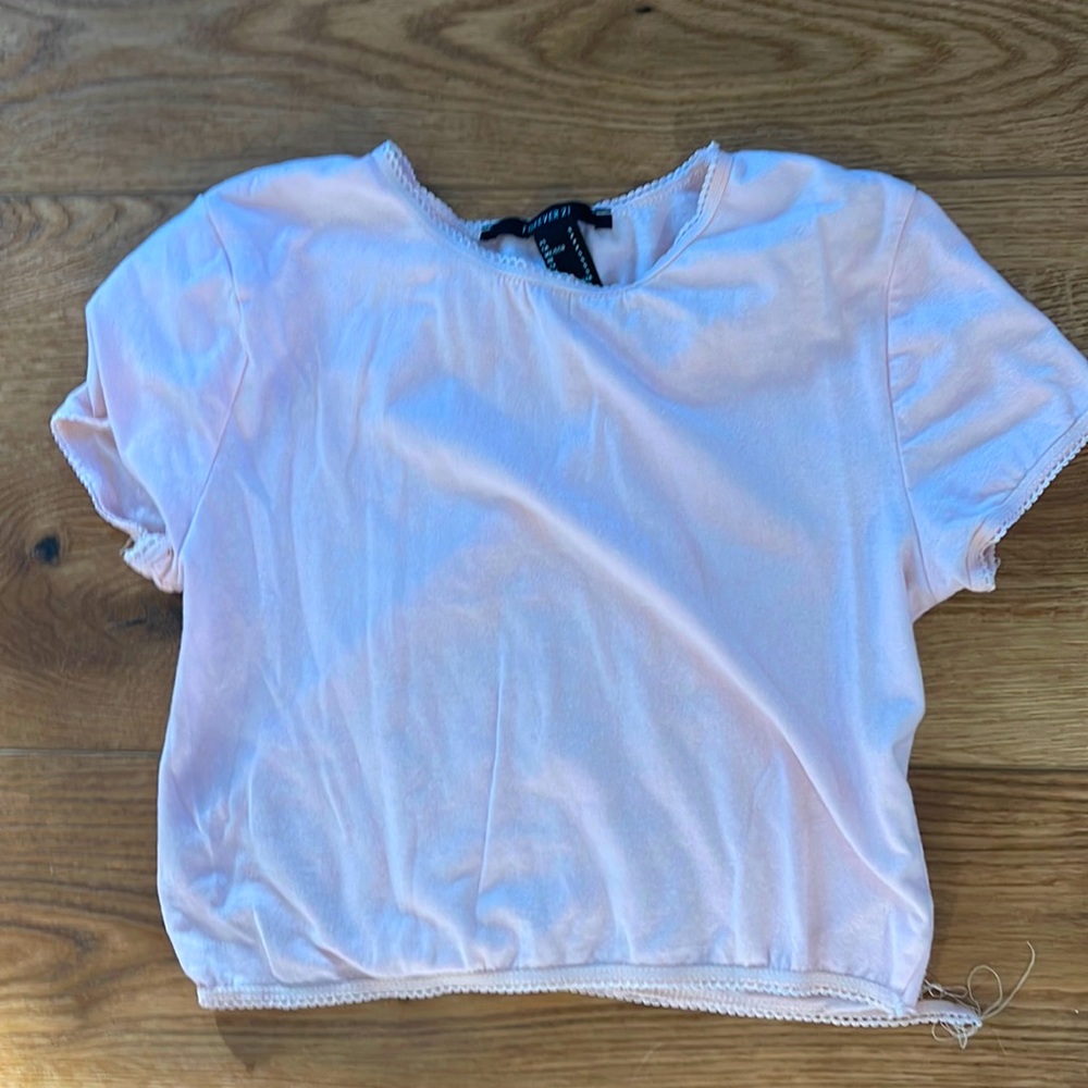 This baby tee is perfect for any day!